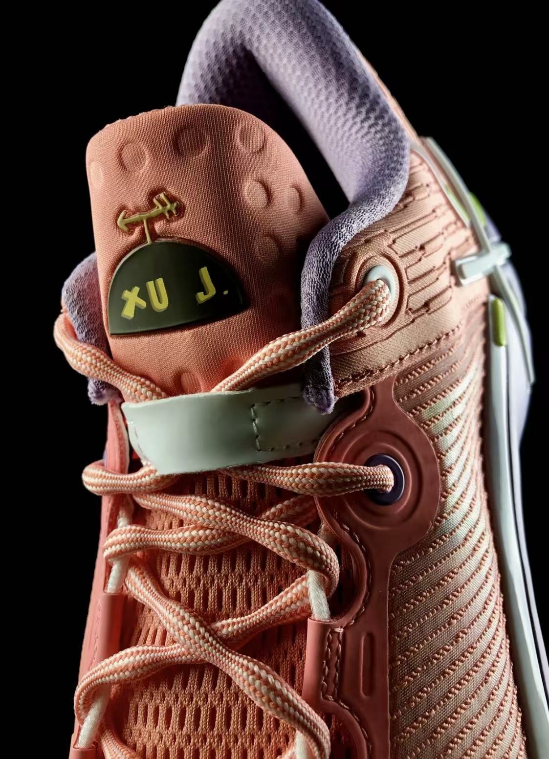 LI-NING Way of Wade Shadow 6 "SpongeBob"