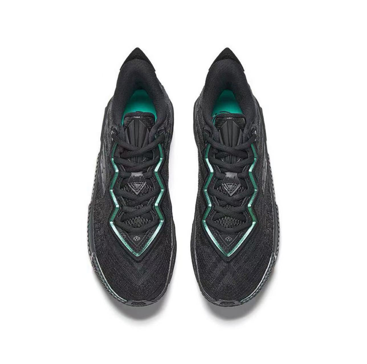 Anta Kai 2「Triple Black」