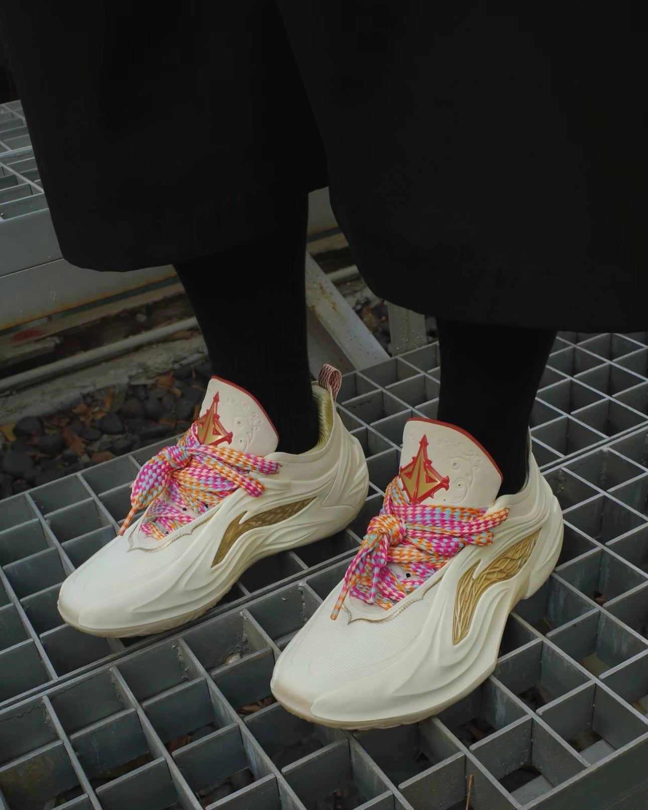 Li-Ning JB4 Flying Horse 着用 クリームホワイト ゴールド コーデ 春節 限定