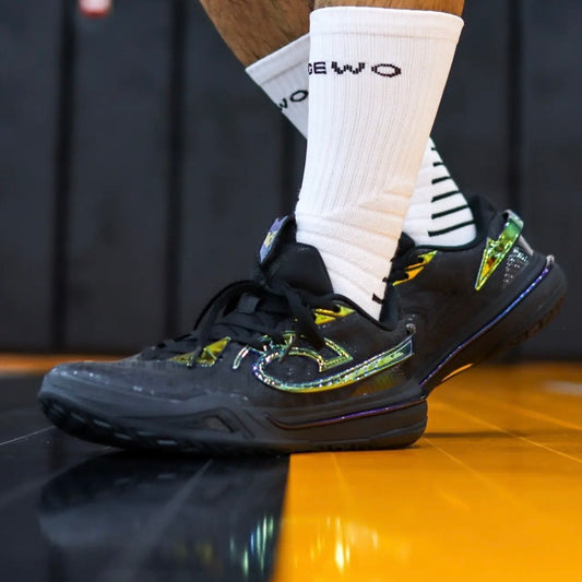 Keldon Johnson 喬丹 Fengci Rise 3.0 Black 着用 コート