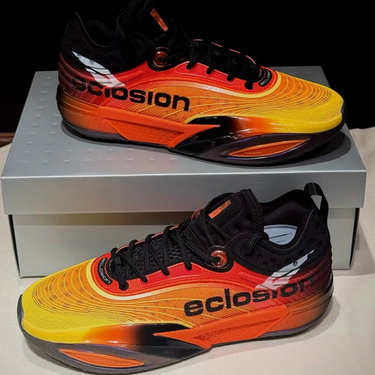 ANTA SNEAKERVERSE Eclosion Type 2 LT Orange 着用イメージ