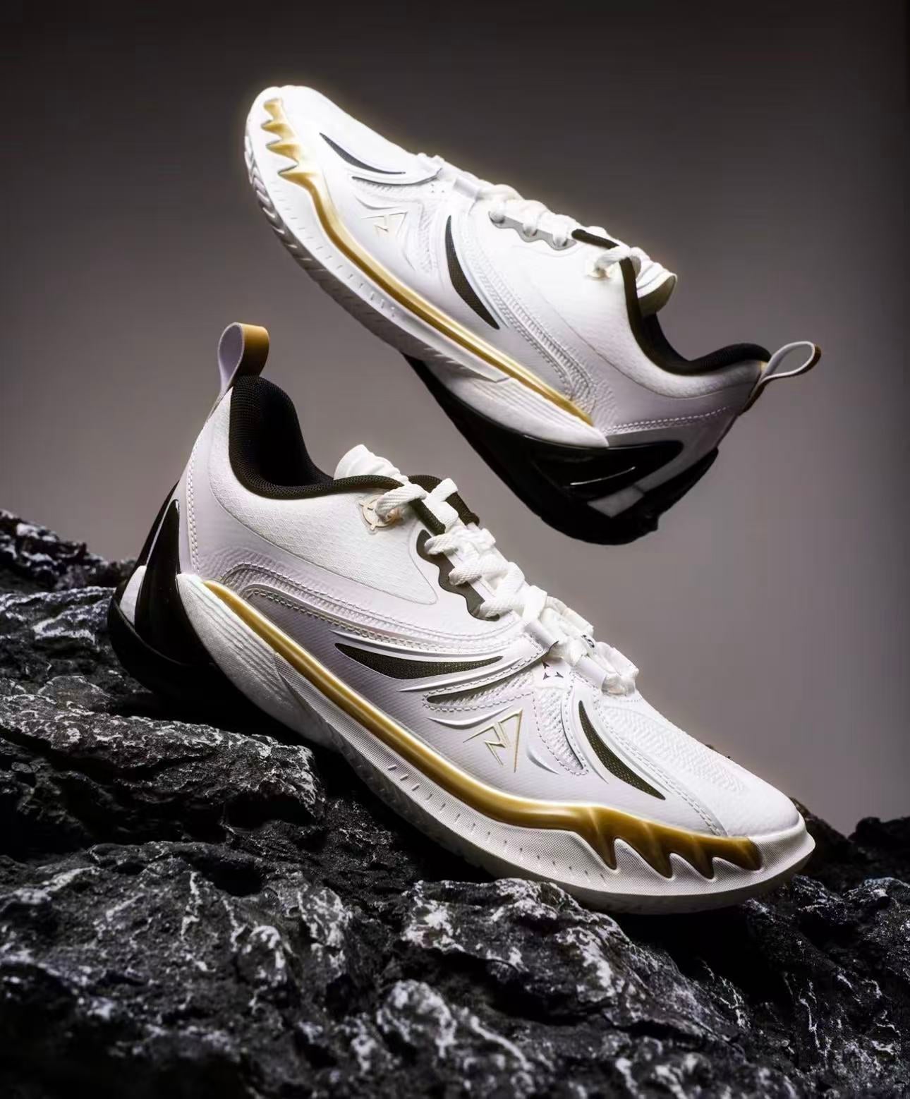 Rigorer AR 3 Hitman リゴラー バスケットシューズ スニーカー