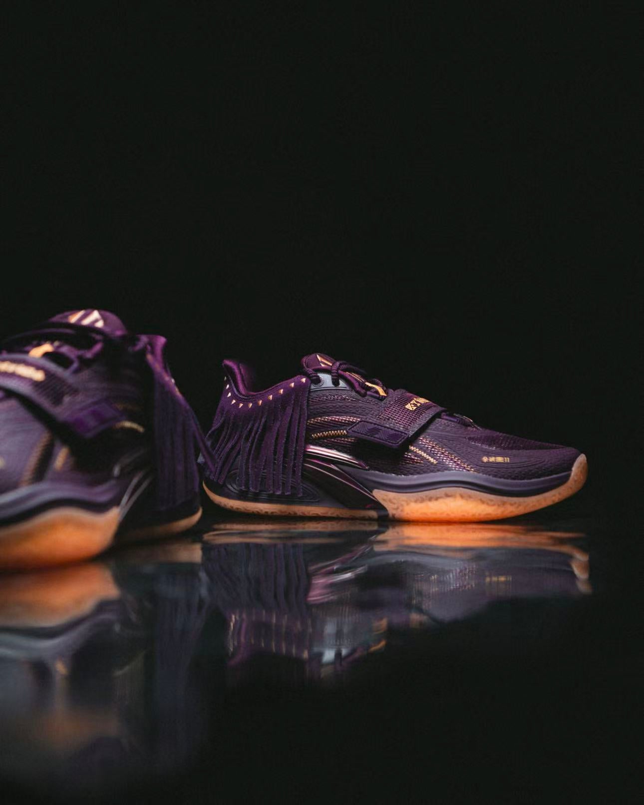 ANTA KAI 1 Chief Hélà"CROWN JEWEL" カイリー・アービング シグネチャー バスケットシューズ