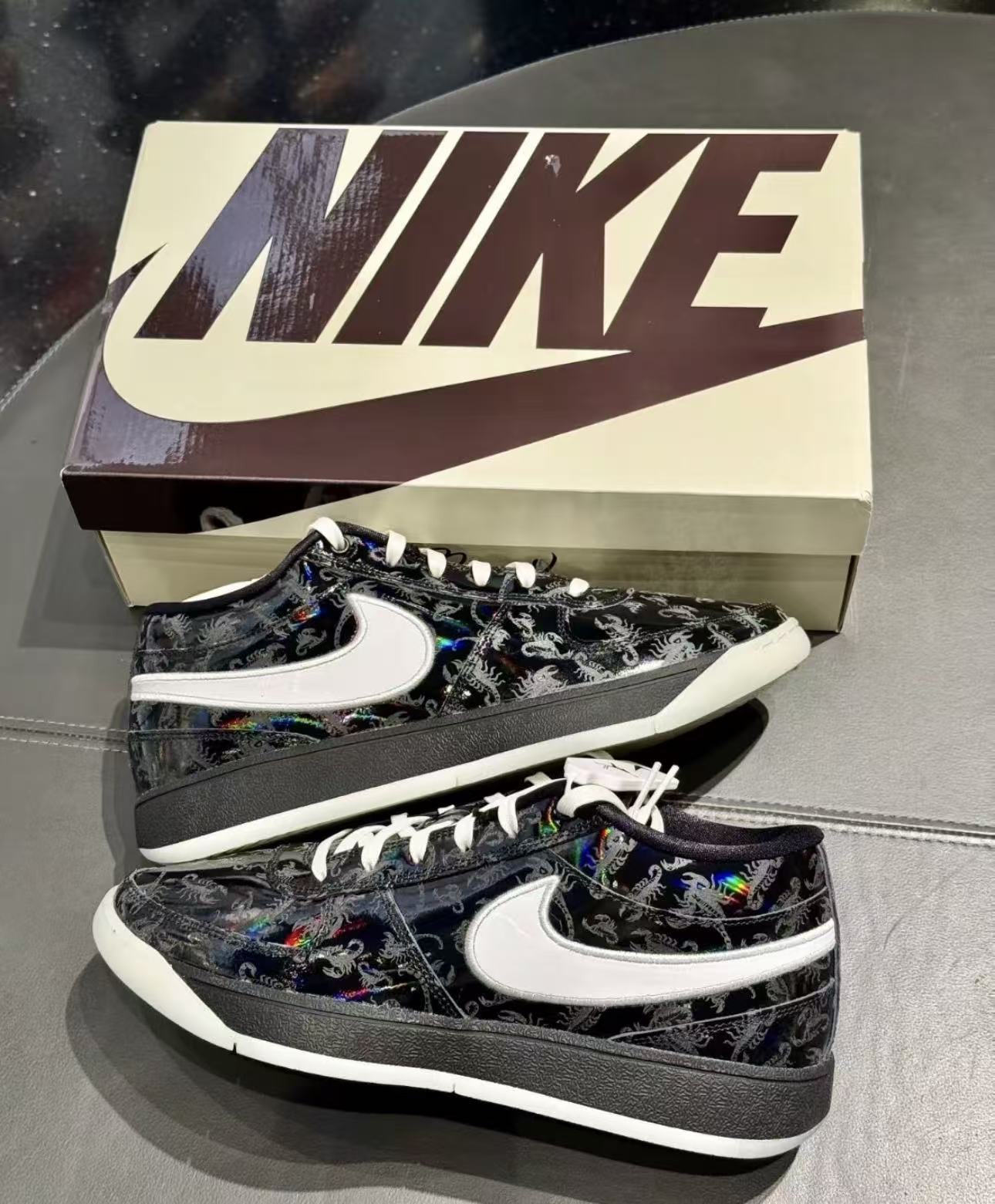 Nike BOOK 1 “Scorpion” ブック１ ハロウィーン メンズスニーカー バスケットシューズ IM7616-001