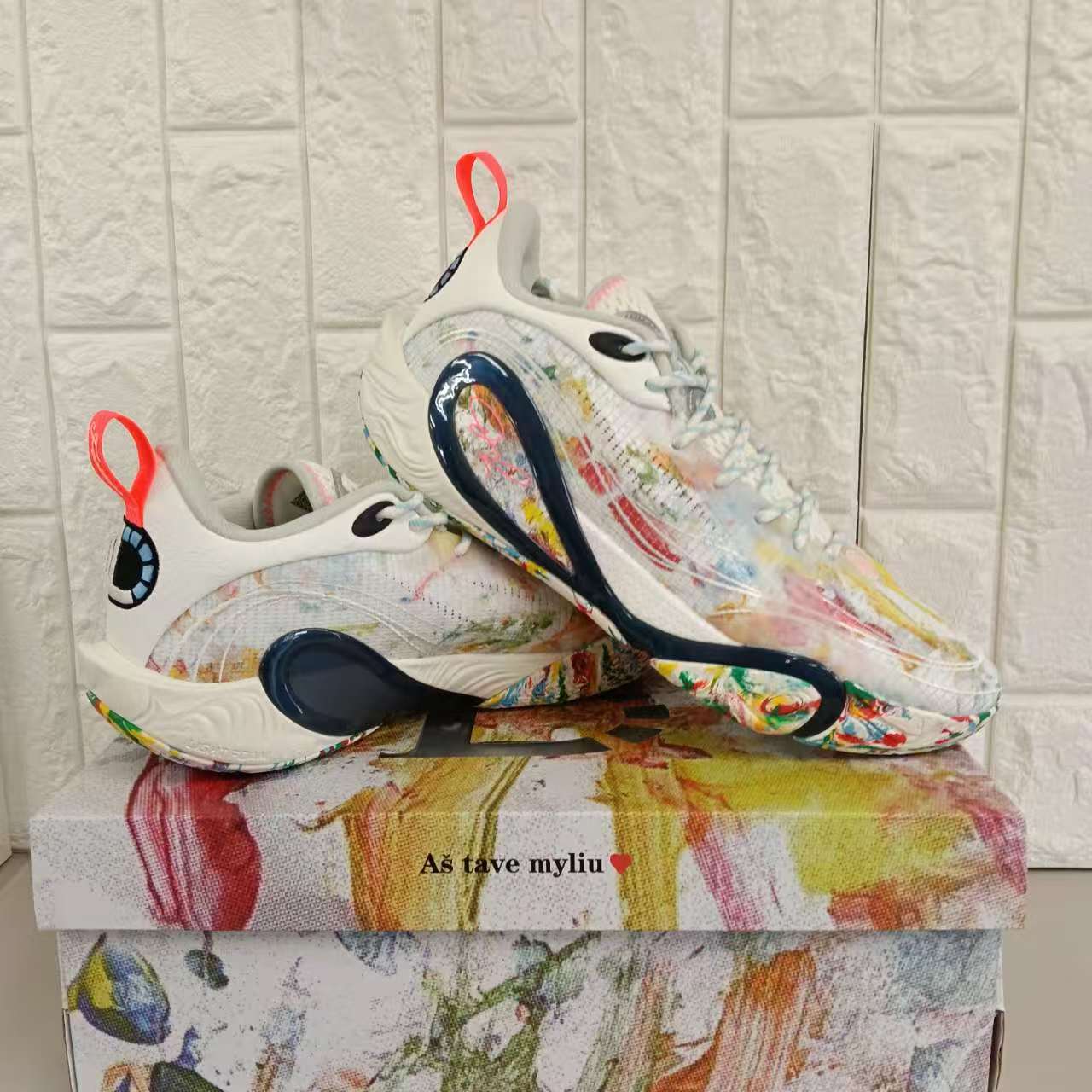 Way of Wade DLo 1 BOOM フルレングス LIGHT FOAM ULTRA ヒール ミッドソール 接写