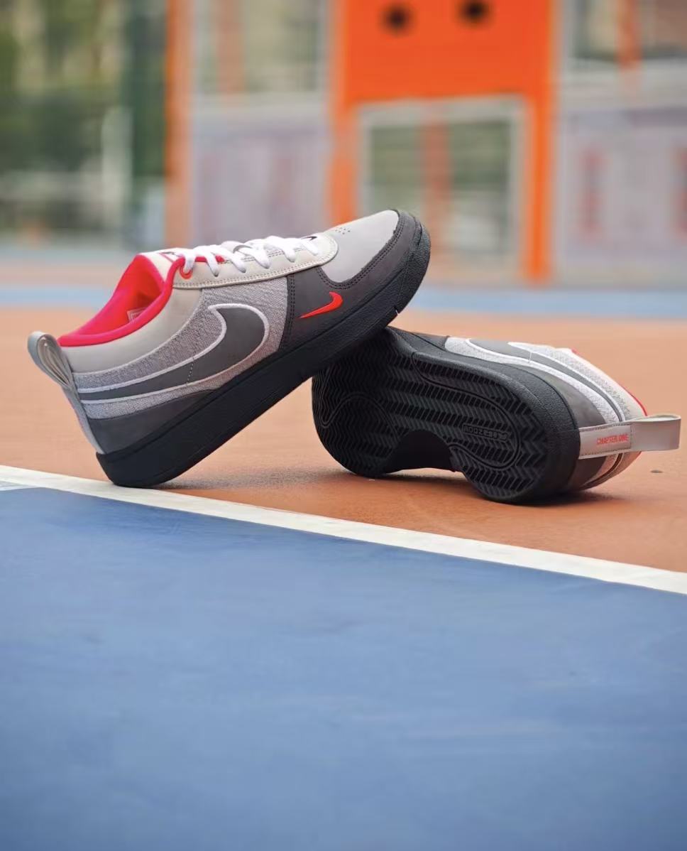 Nike BOOK 1 “Solar Red” ブック１ メンズスニーカー バスケットシューズ IR0839-001