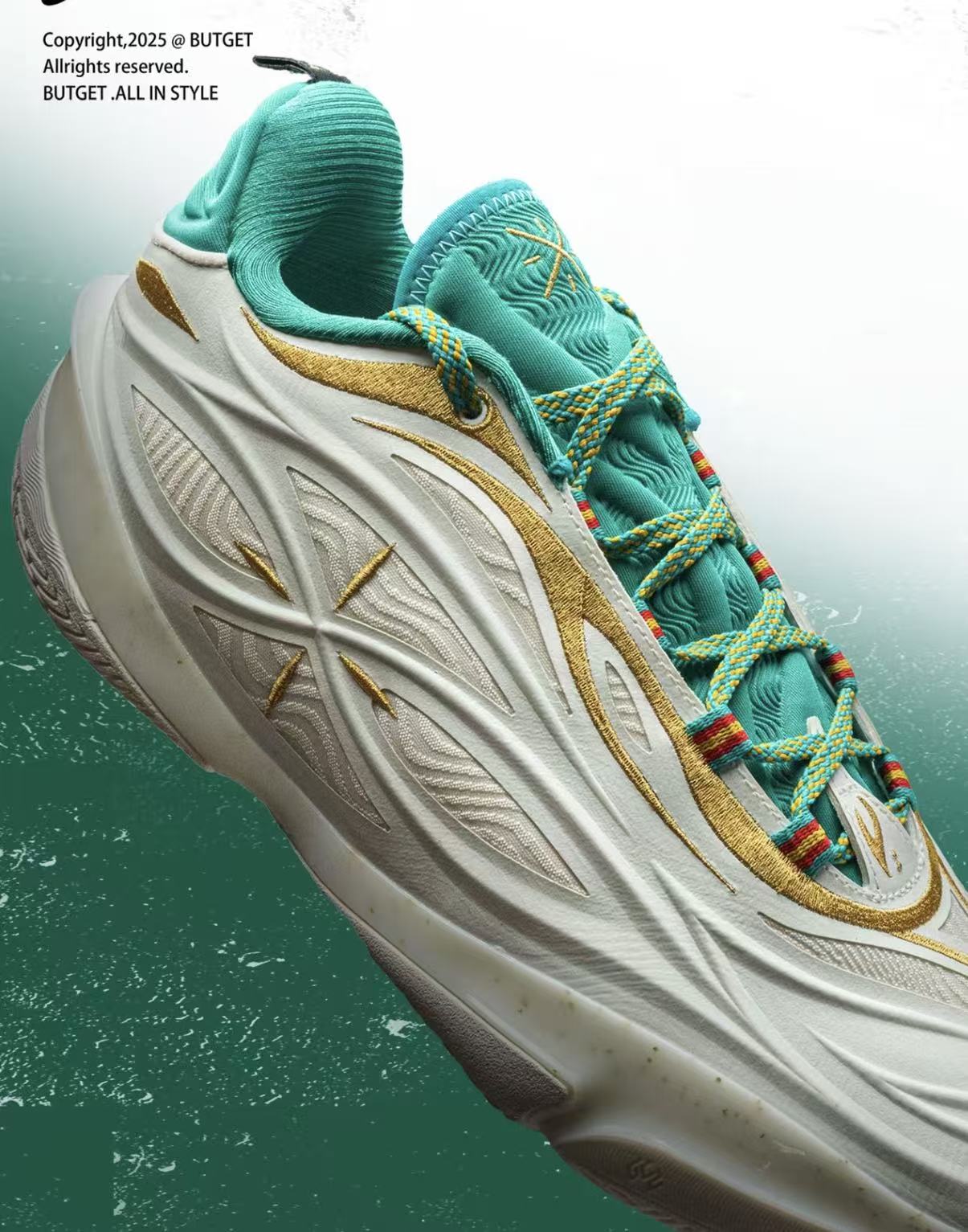 LI-NING Wade 808 5 Ultra V2 “クリスマス”