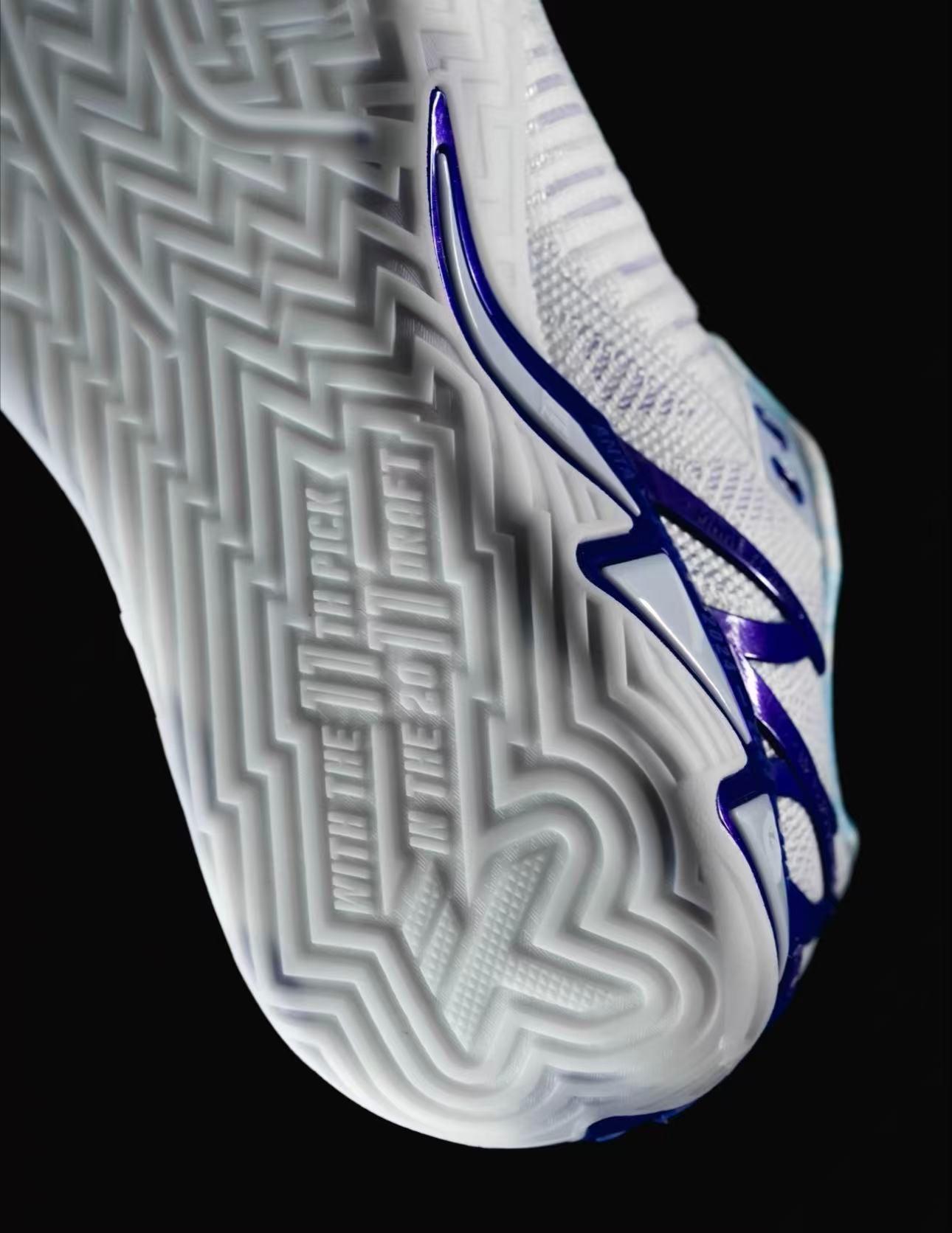 Anta Klay Thompson KT11 「Christmas/Blue」