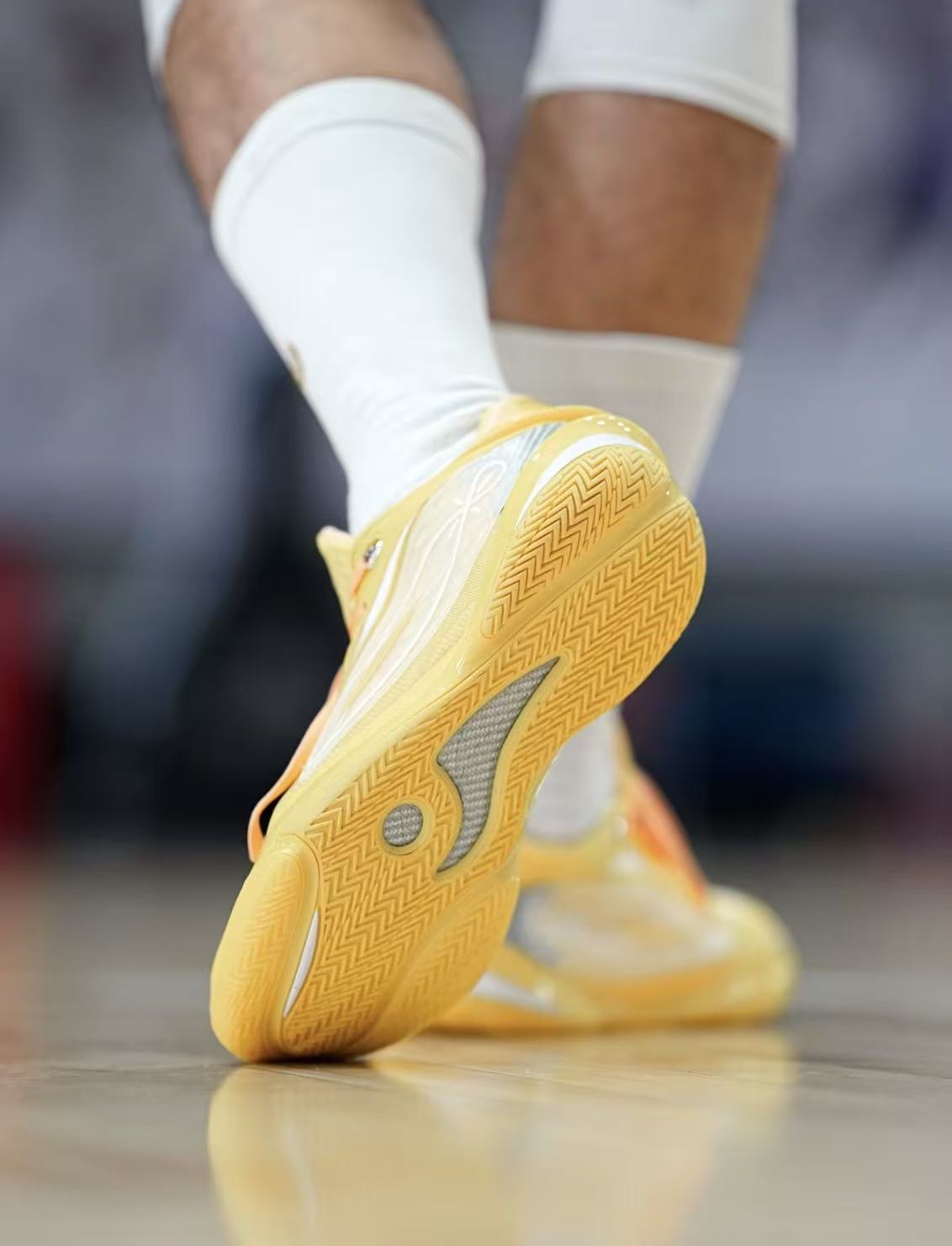 LI-NING Wade 808 5 Ultra “レモン”ABAV015-20