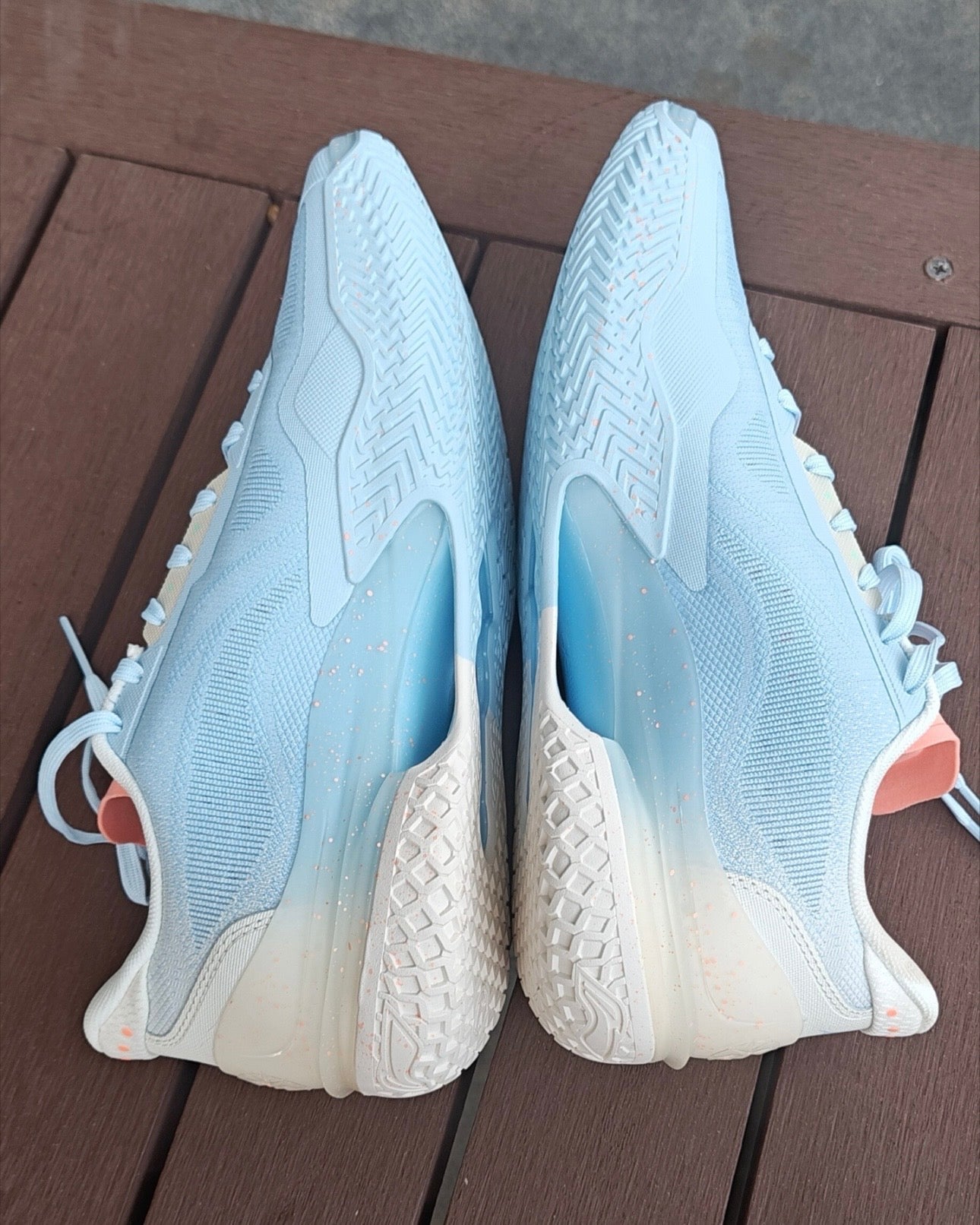 Li-Ning Liren 5 BOOM ダブルBOOMシステム ミッドソール 接写