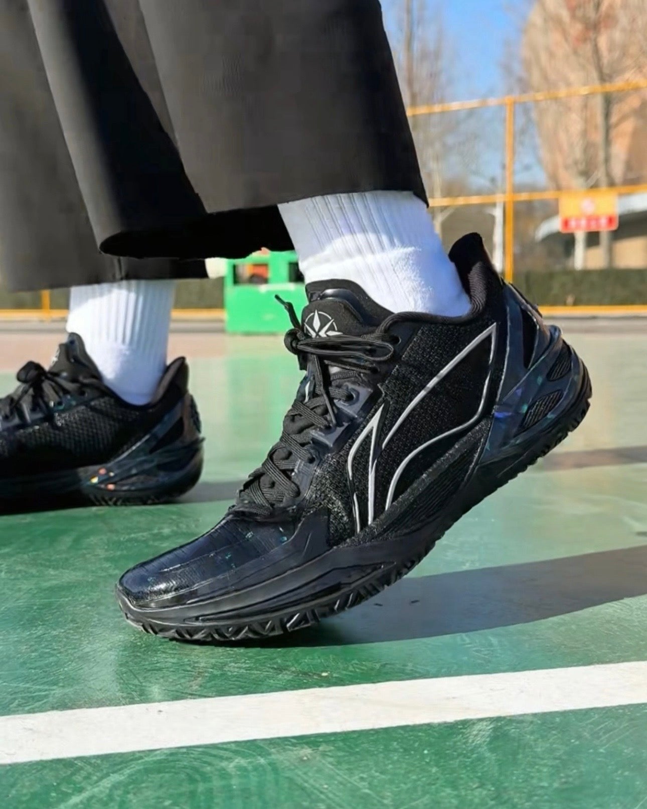 Li-Ning Liren 6 V2 Obsidian 着用 オールブラック コーデ コート