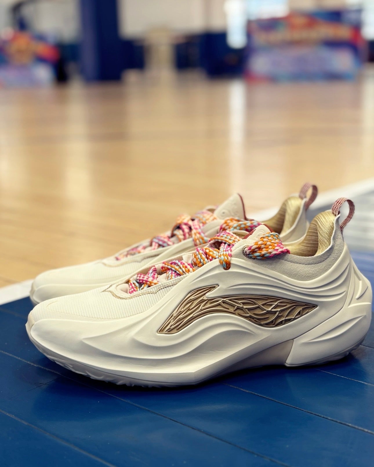 Li-Ning JB4 "Flying Horse"