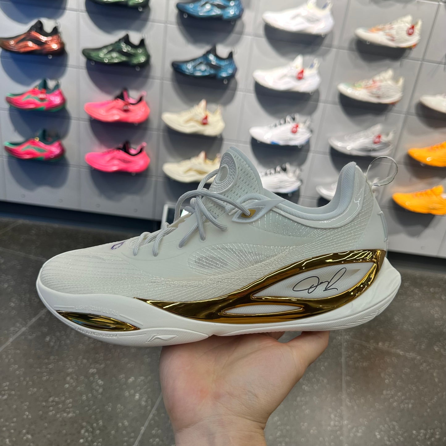 DLo 2 白金 ゴールド PROBAR LOC メタリック 接写