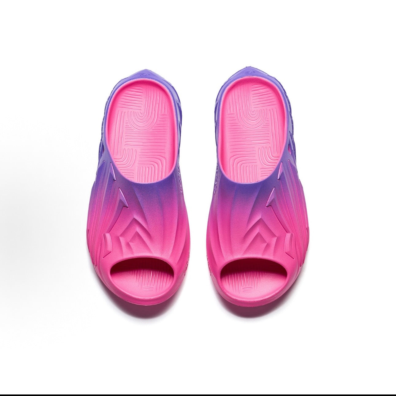 ANTA HELA SLIDE 2 Pink Purple 稲妻モチーフ エンボスパターン 立体感 接写