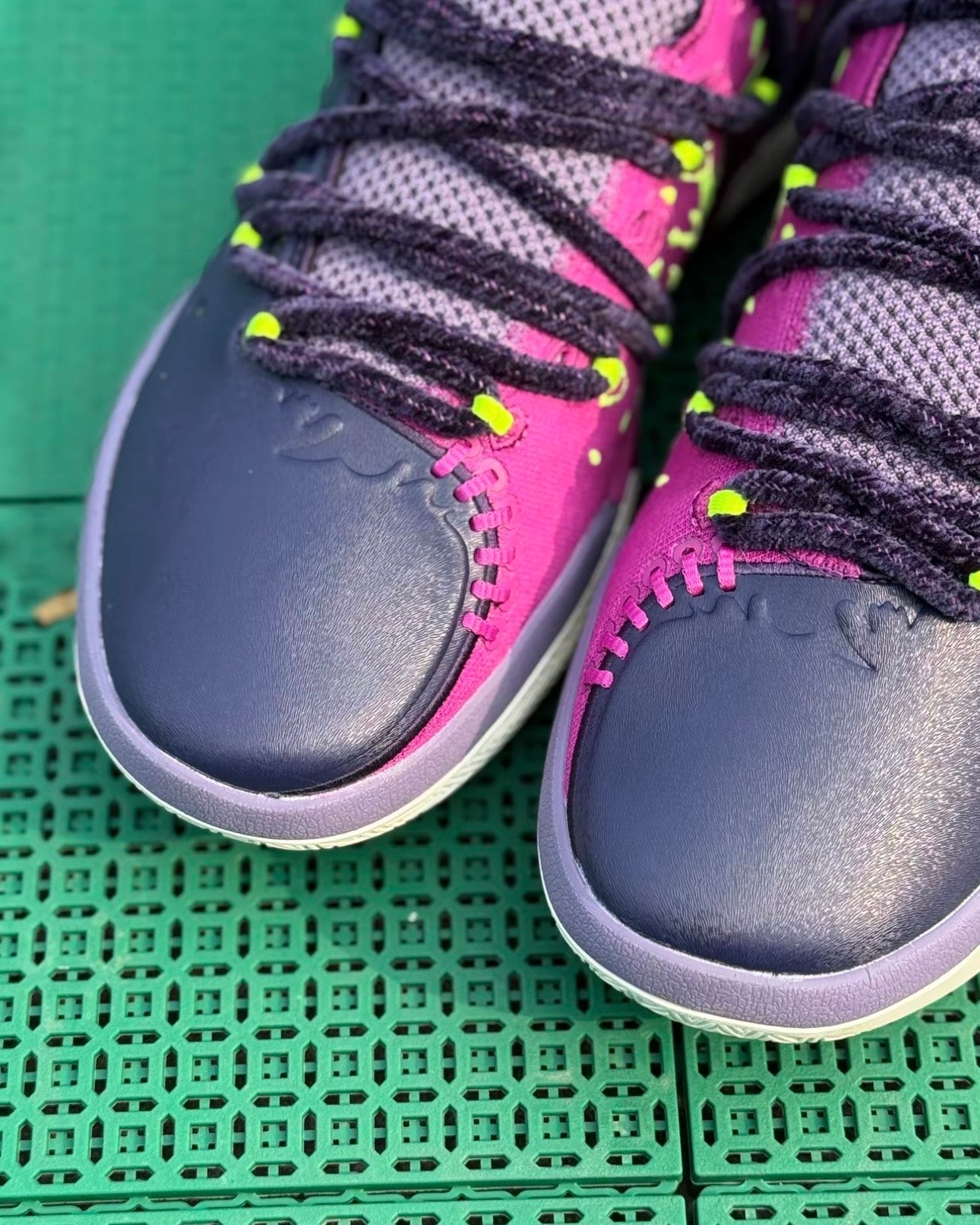 361° JOKER 2 Joker High ジョーカー トランプ グラフィック トゥキャップ 接写