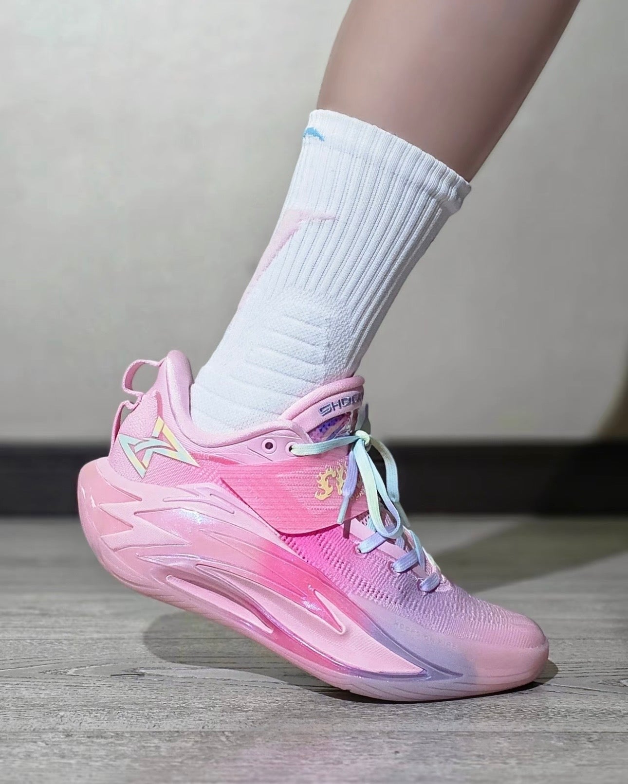 ANTA Shock Wave 7 Pro 