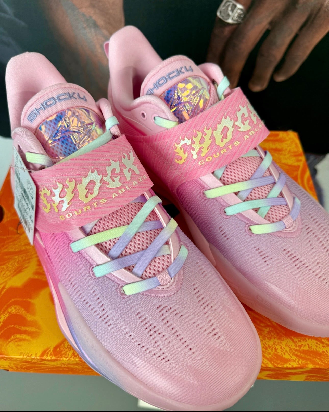 ANTA Shock Wave 7 Pro "Pink"
