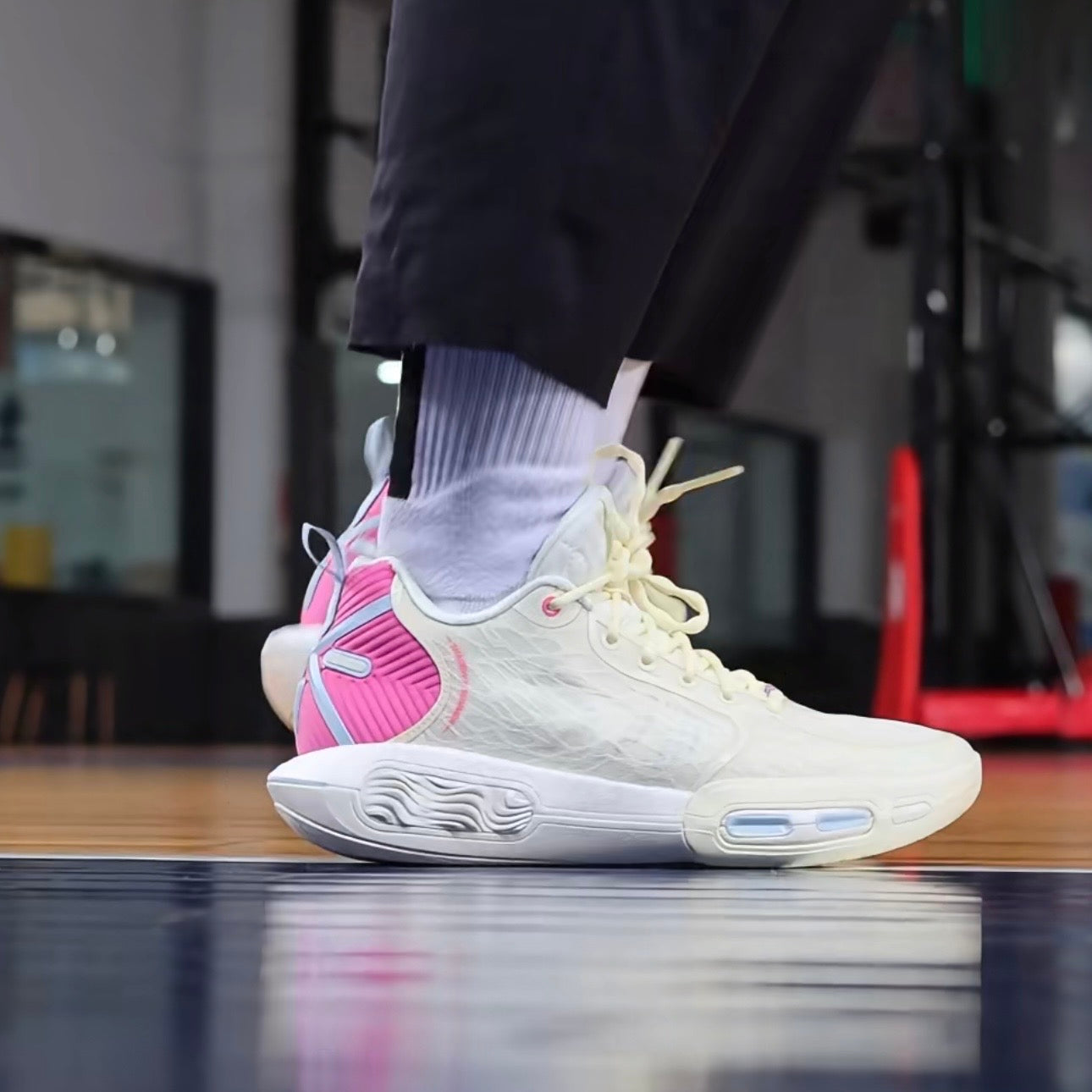 Li-Ning Wade Shadow 7 