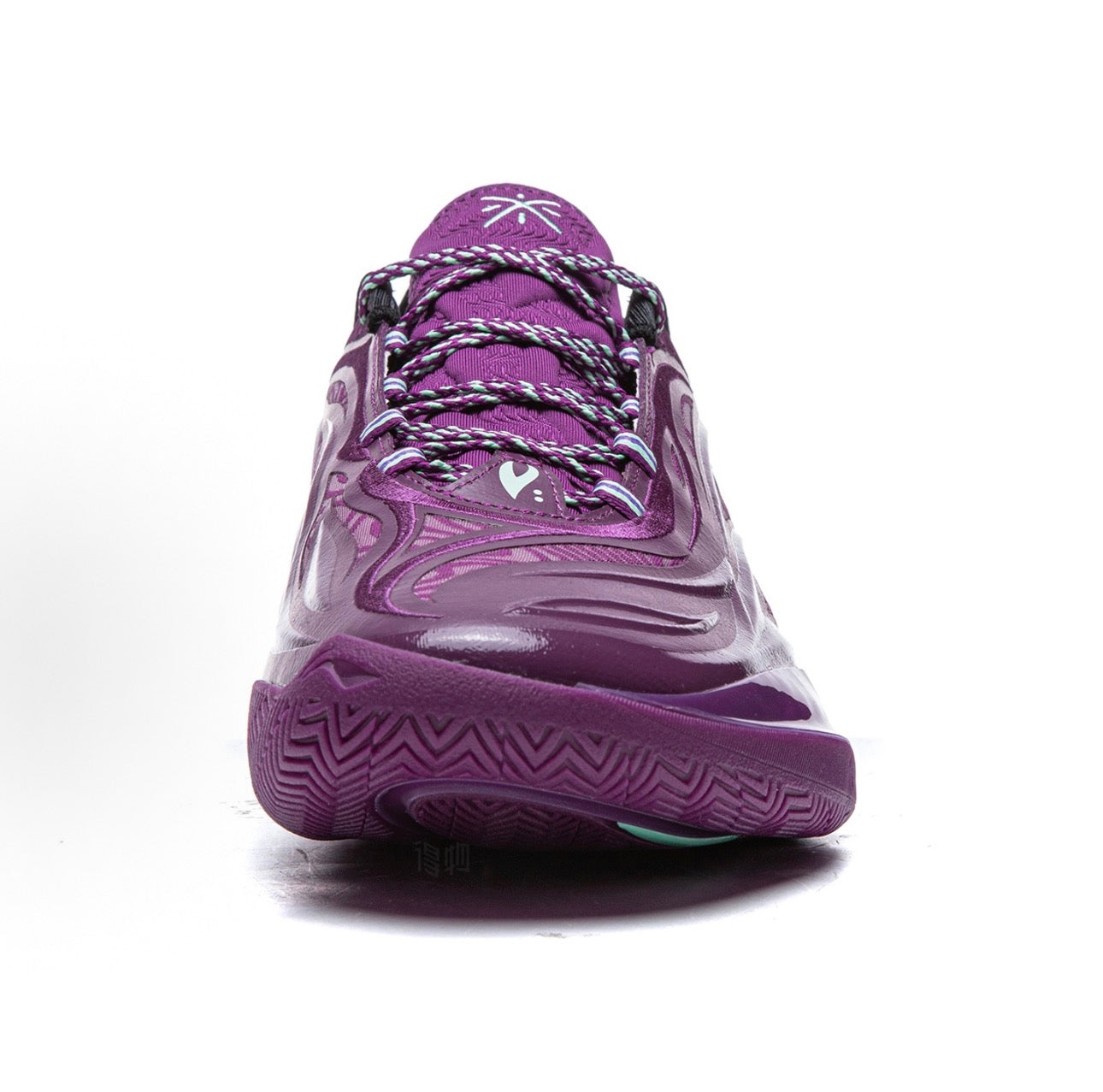 Way of Wade 808 5 Ultra V2 ラベンダー カーボンファイバープレート フルレングスTPU 接写
