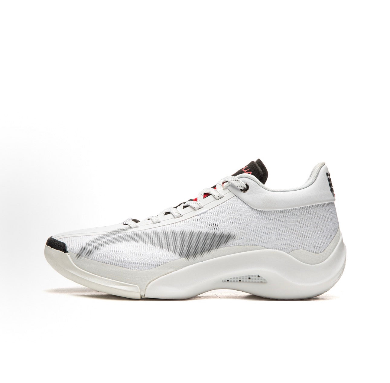 YUSHUAI 20 White-hoofed Horse シルバー メッシュ アッパー ホワイト 接写