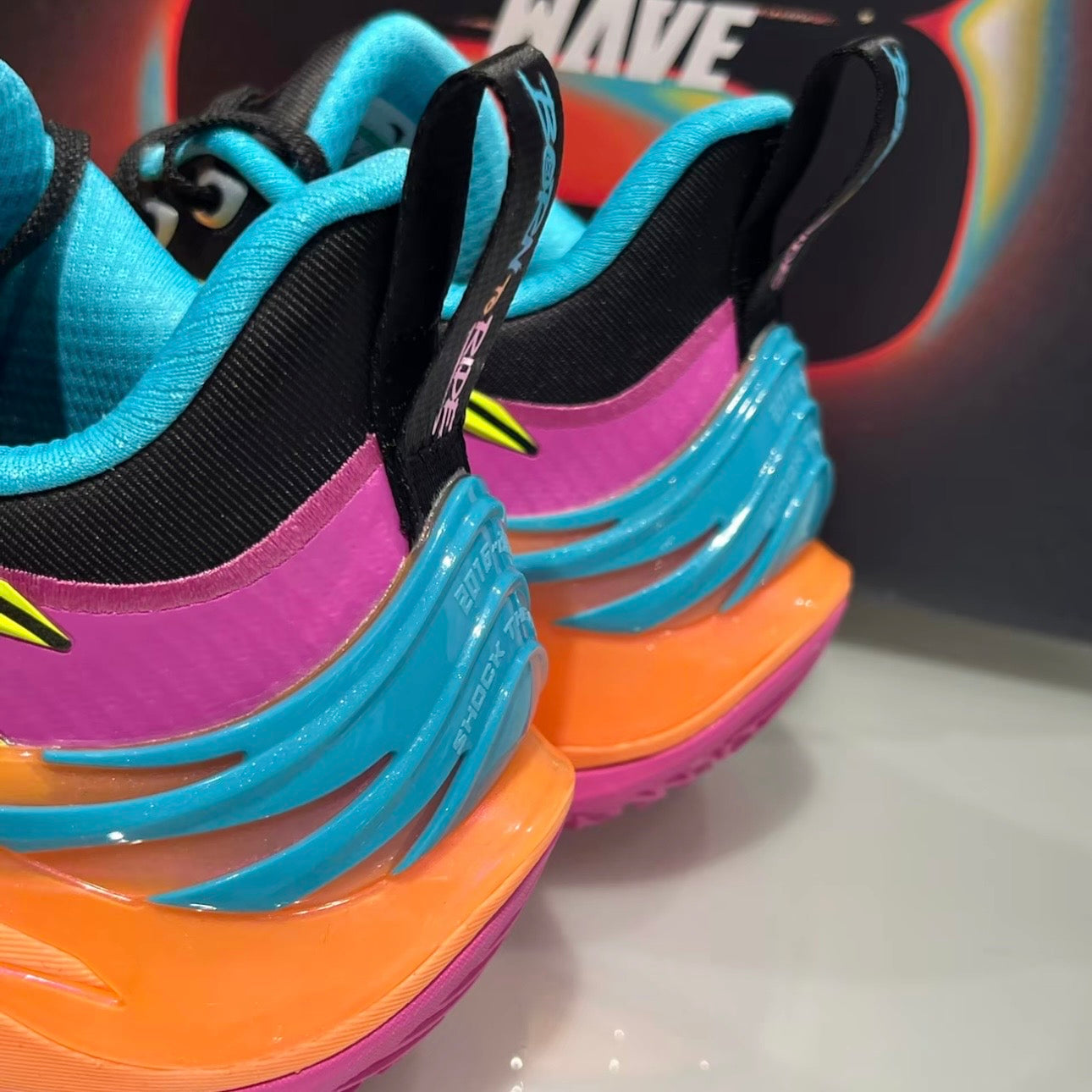 ANTA Shock Wave 8 