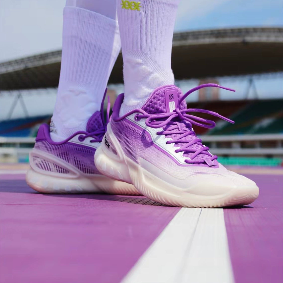 ANTA ZAP 3 White Purple 着用 コート パープル