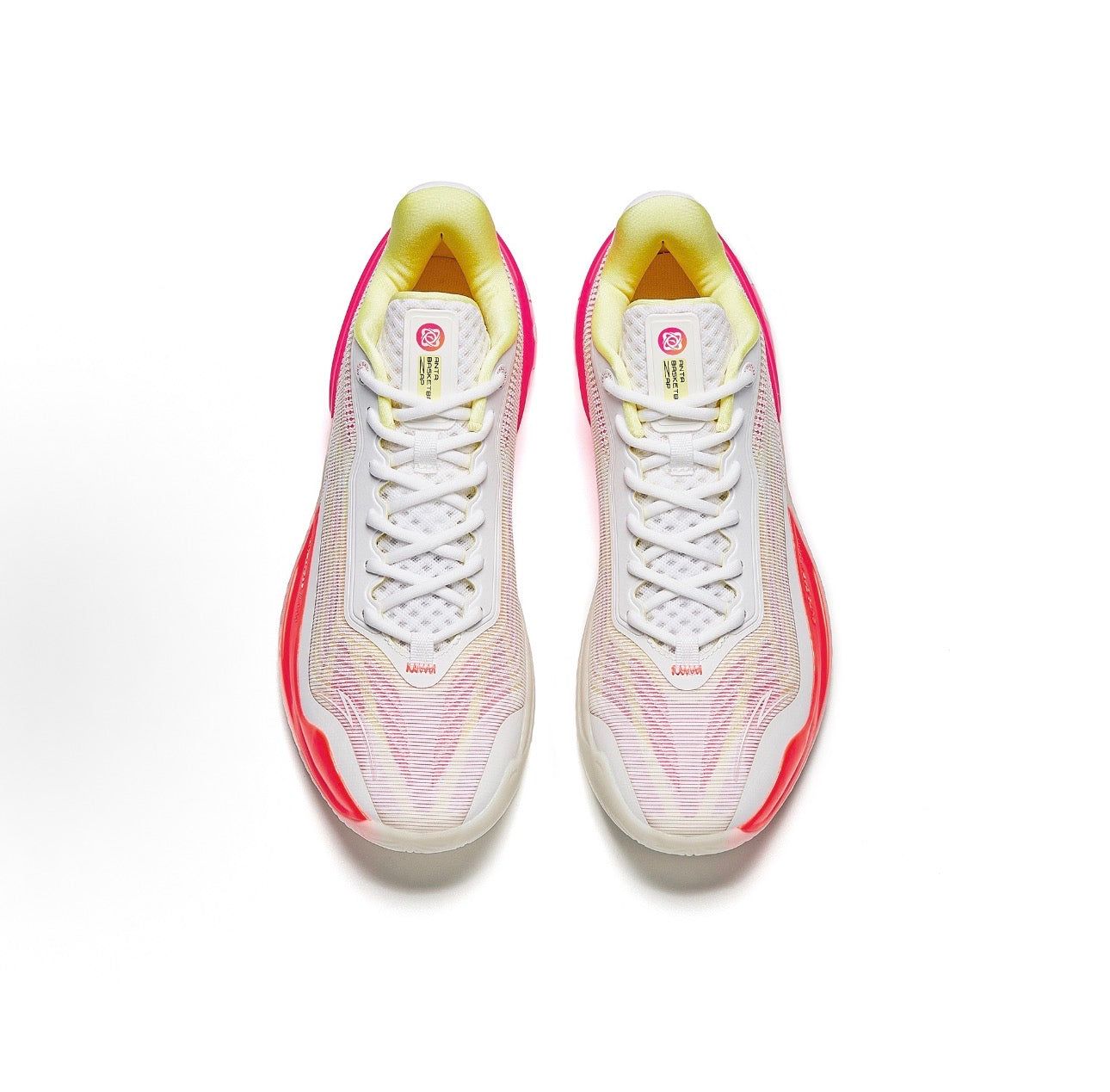 ZAP 3 Pink Orange ホワイト メッシュアッパー 接写