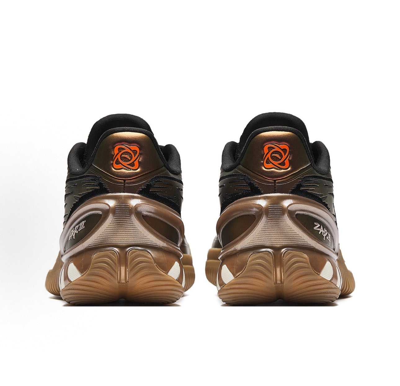 ZAP 3 Gold ブラック スクラッチパターン アッパー 接写