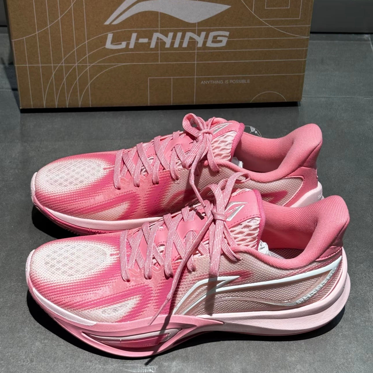 Li-Ning Shining 3 Pink 着用 コート ピンク