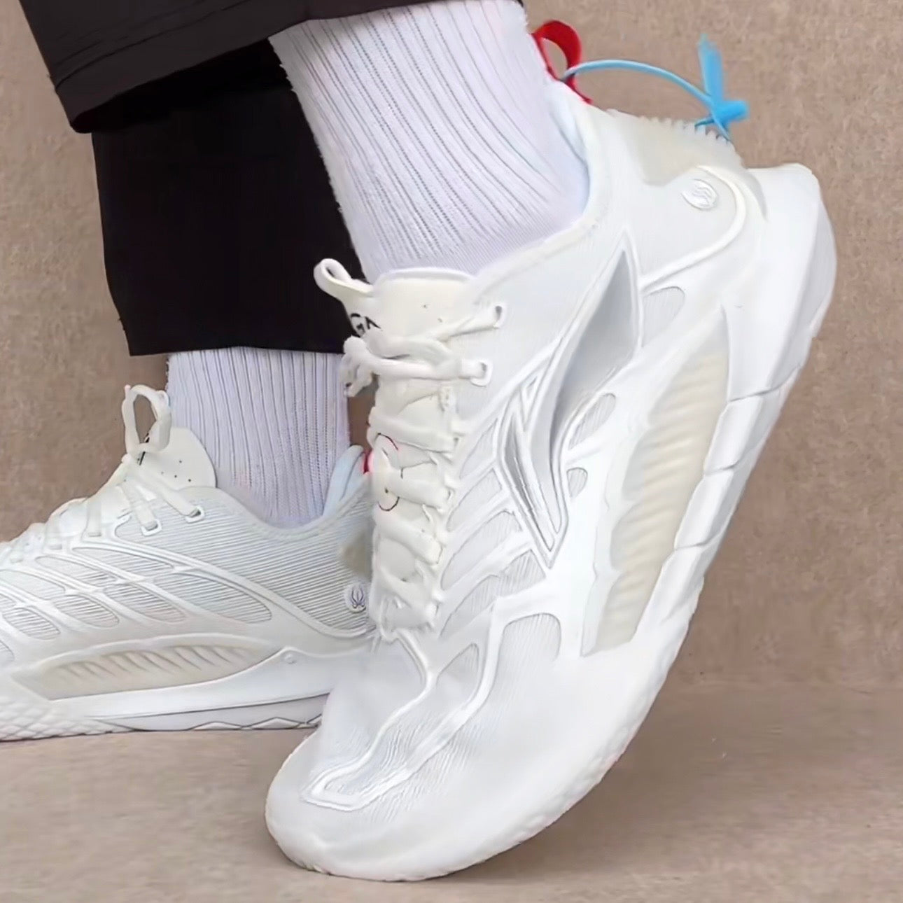 Li-Ning Speed 12 V2 White 着用 コート オールホワイト
