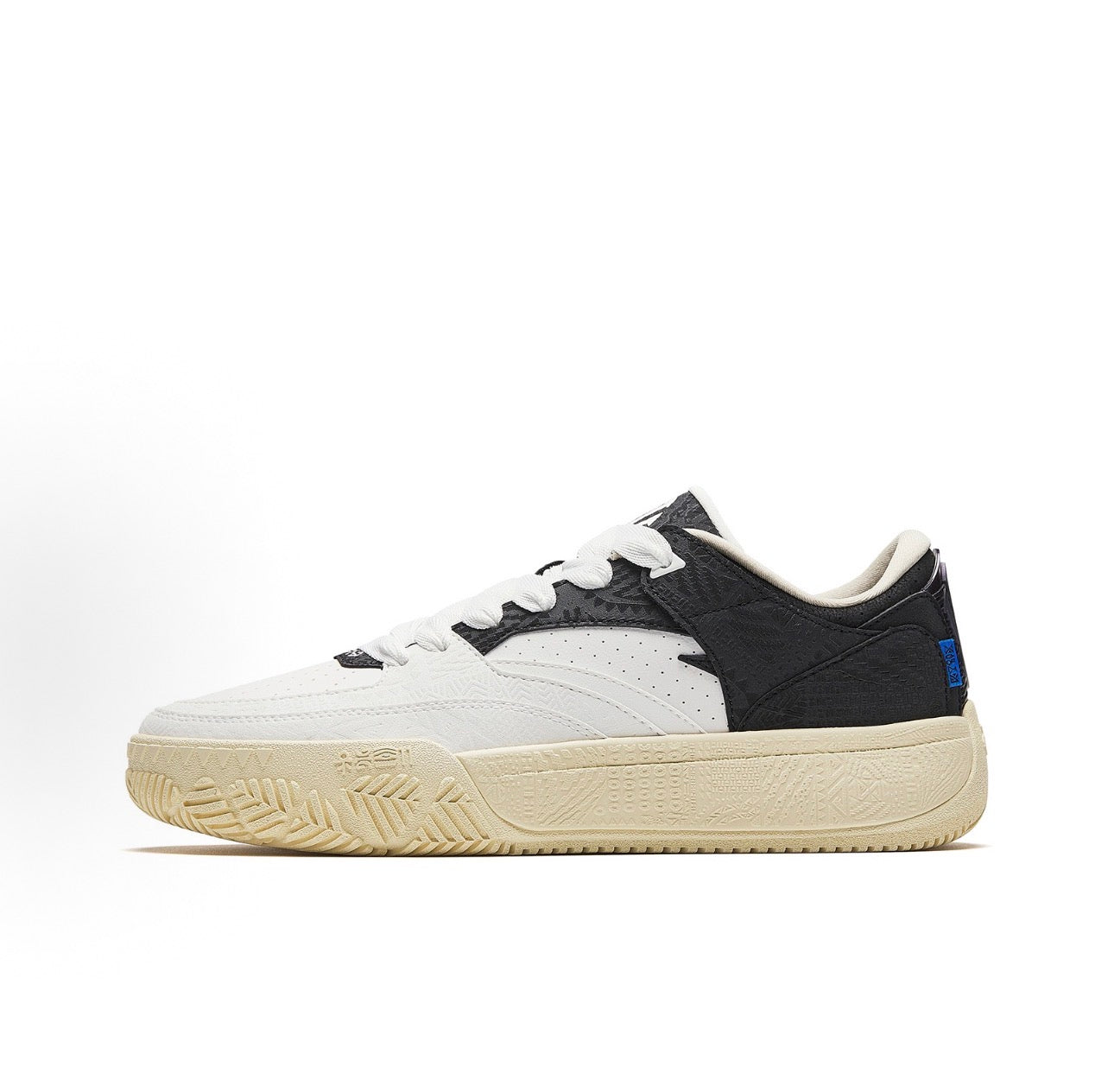 ANTA Hélà Code White/Black モノクロ 側面