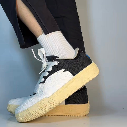 ANTA Hélà Code White/Black 着用 ストリート モノクロコーデ