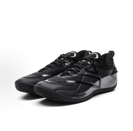 PEAK Taichi General Monk Triple Black オールブラック 両足 斜め