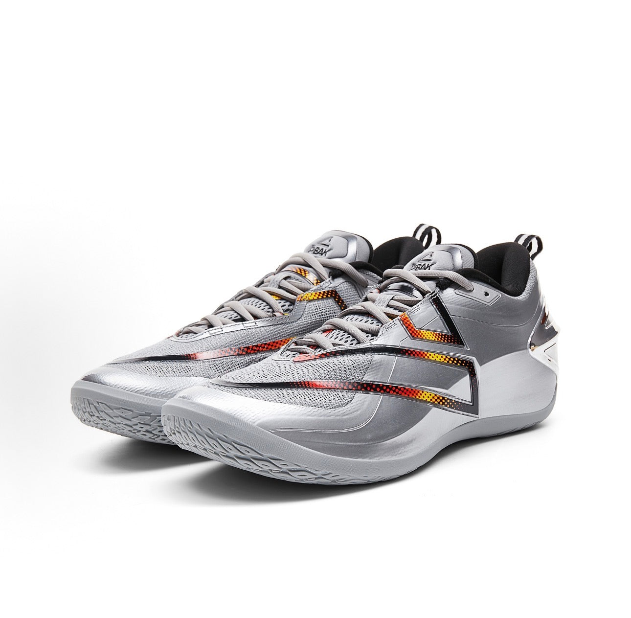 PEAK Taichi General Monk Silver Wings シルバー レッド イエロー 両足 斜め