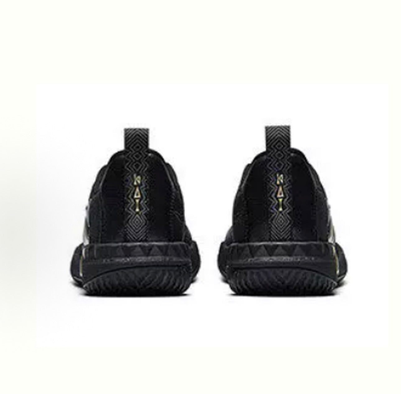 ANTA KAI TEAM 2 Black Metal Gold 背面 ヒール ブラック ゴールドアクセント
