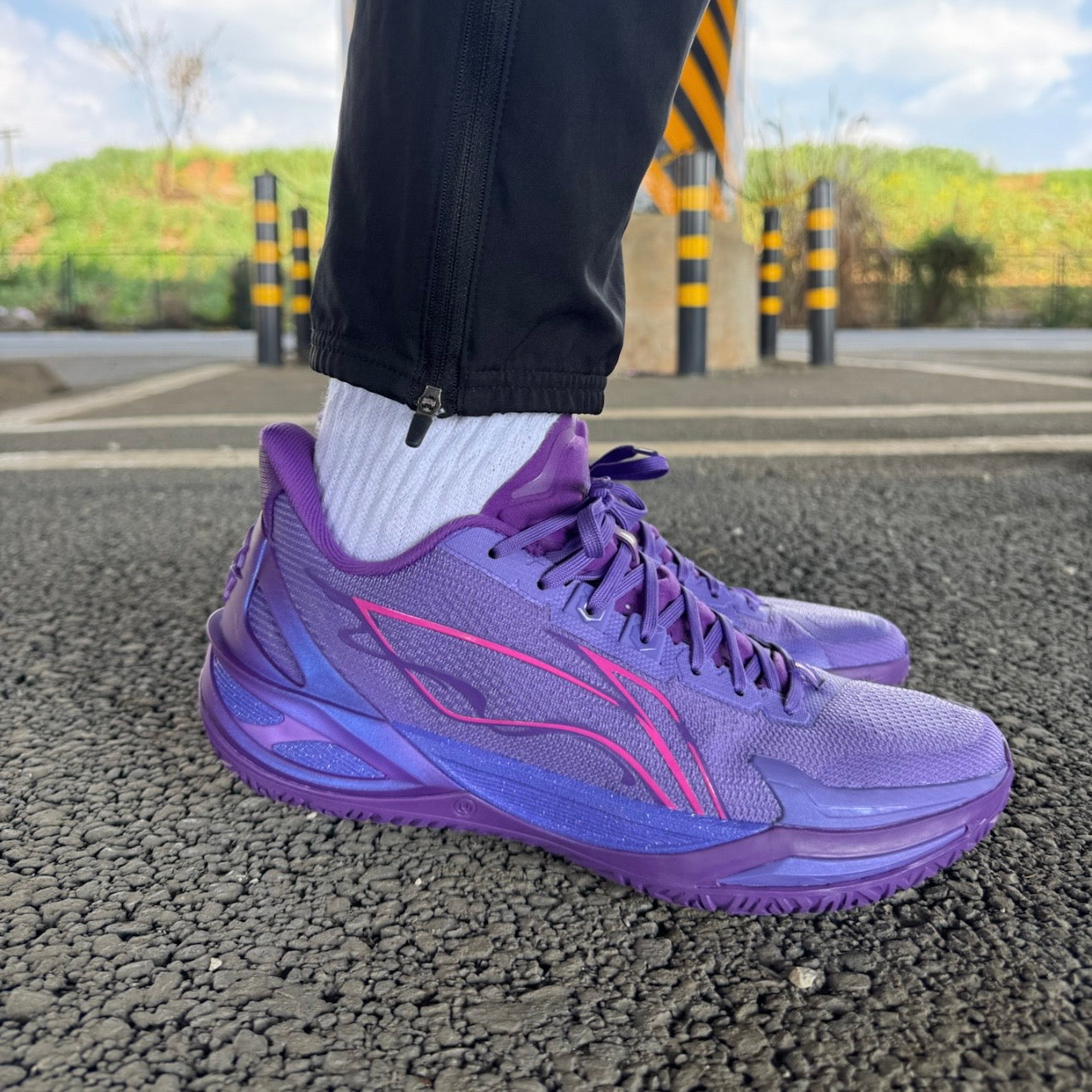 Li-Ning Liren 6 V2 Moon 着用イメージ パープル
