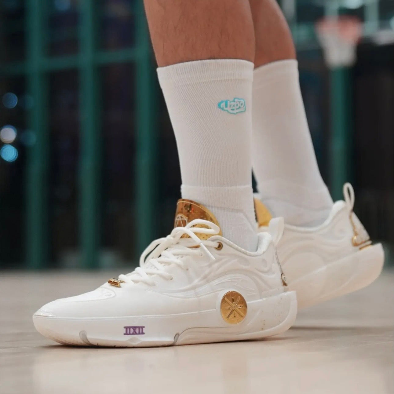Li-Ning Way of Wade 12 Dynasty 着用イメージ ホワイト ゴールド 限定
