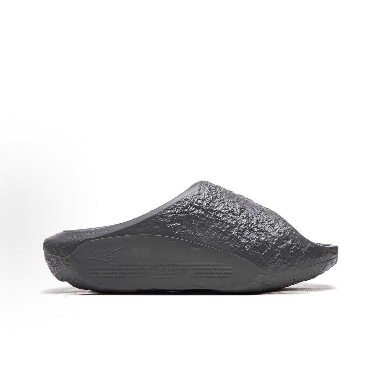 Li-Ning Lunar Rock Lite 黒曜石 側面 ブラック 隕石調 テクスチャー
