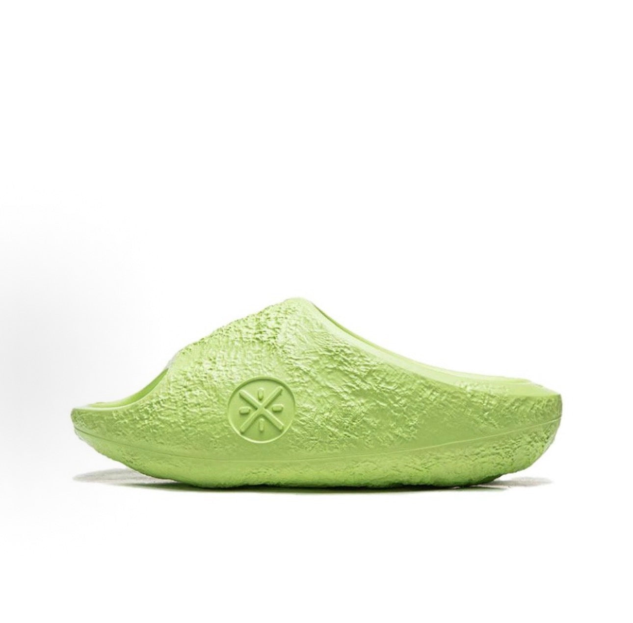 Li-Ning Lunar Rock Lite アボカド 側面 グリーン 隕石調 テクスチャー
