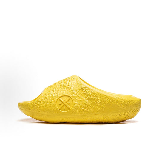 Li-Ning Lunar Rock Lite 化学反応 側面 イエロー 隕石調 テクスチャー
