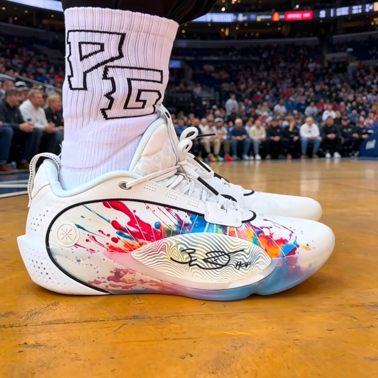 Li-Ning Wade All City 13 Encore 花火 着用イメージ ウェイド 花火ペイント
