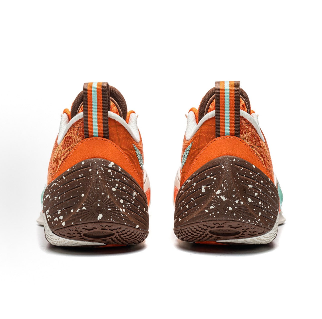 Wade All City 14 Vibrant Orange 背面ヒールペア