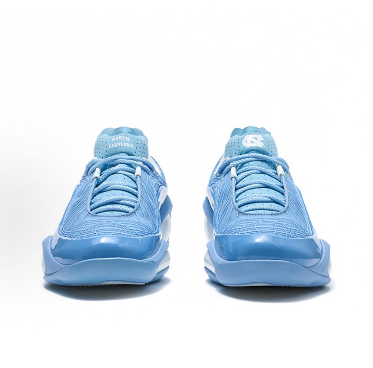 EQLZ 247 NXT University Blue 斜め前方片足