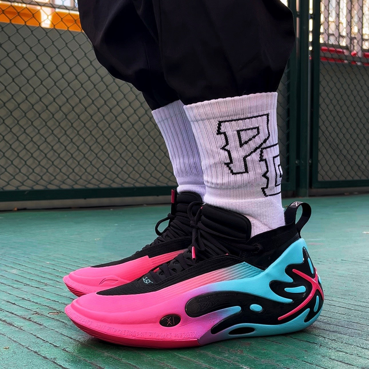 Way of Wade 11 マイアミナイト コート上着用イメージ