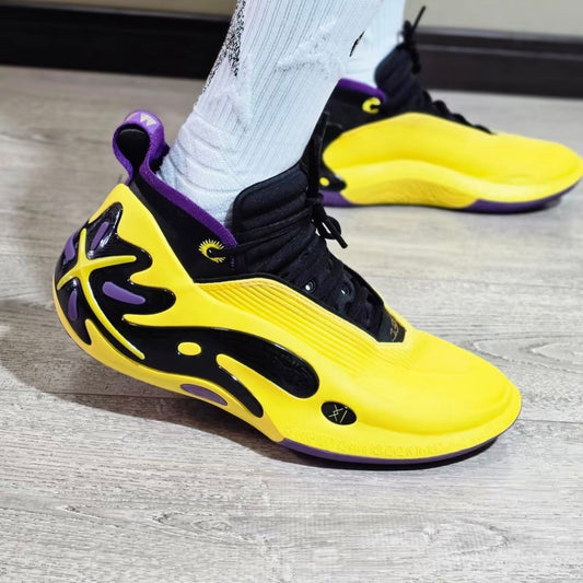 Way of Wade 11 ロサンゼルス コート上着用イメージ