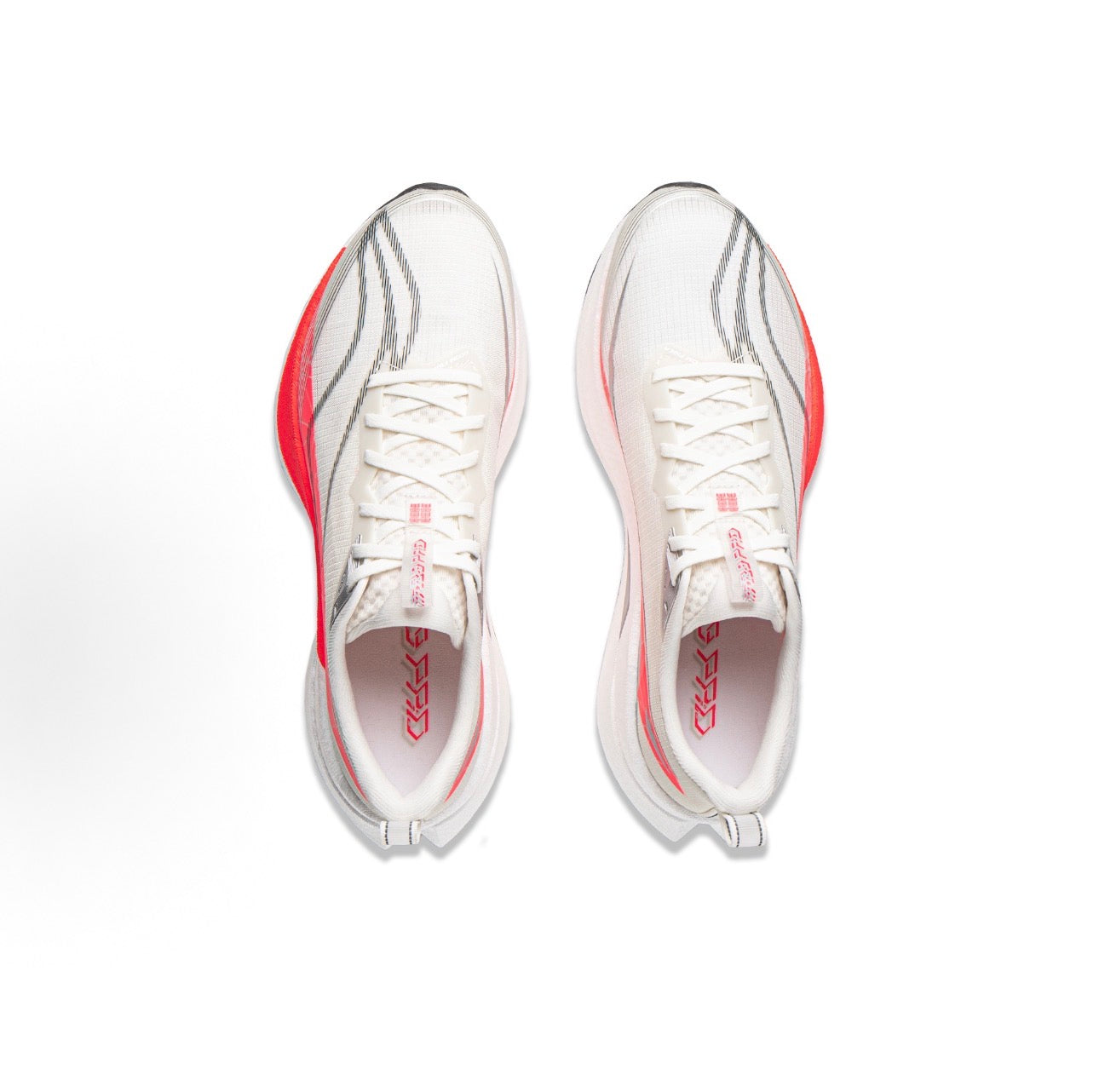 LI-NING RED HARE 9 PRO ホワイト/レッド 上から見た䨻糸アッパー