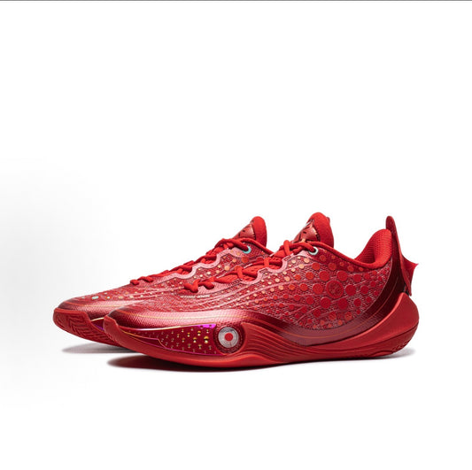 Wade 808 6 Ultra レッド 斜め前方