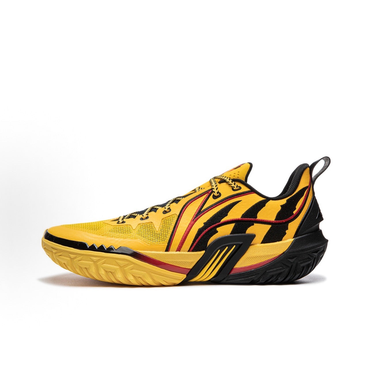 LI-NING JIEAO 3 Tiger Claw 側面
