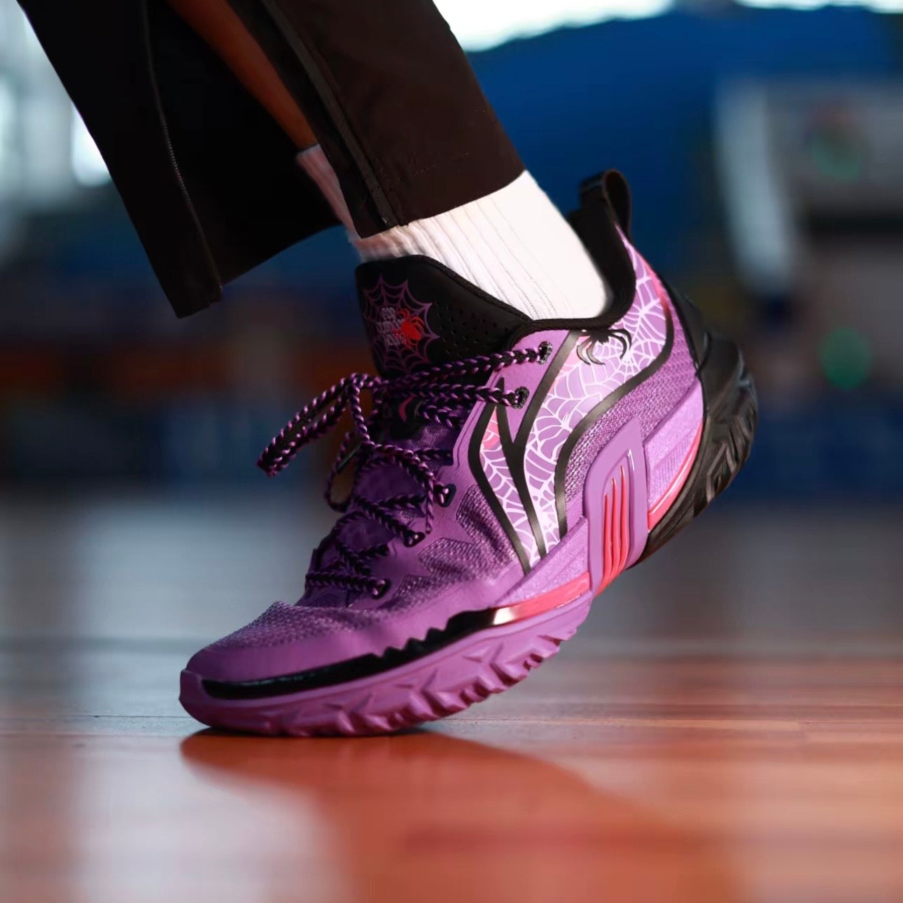 LI-NING JIEAO 3 Wolf Spider 着用イメージ
