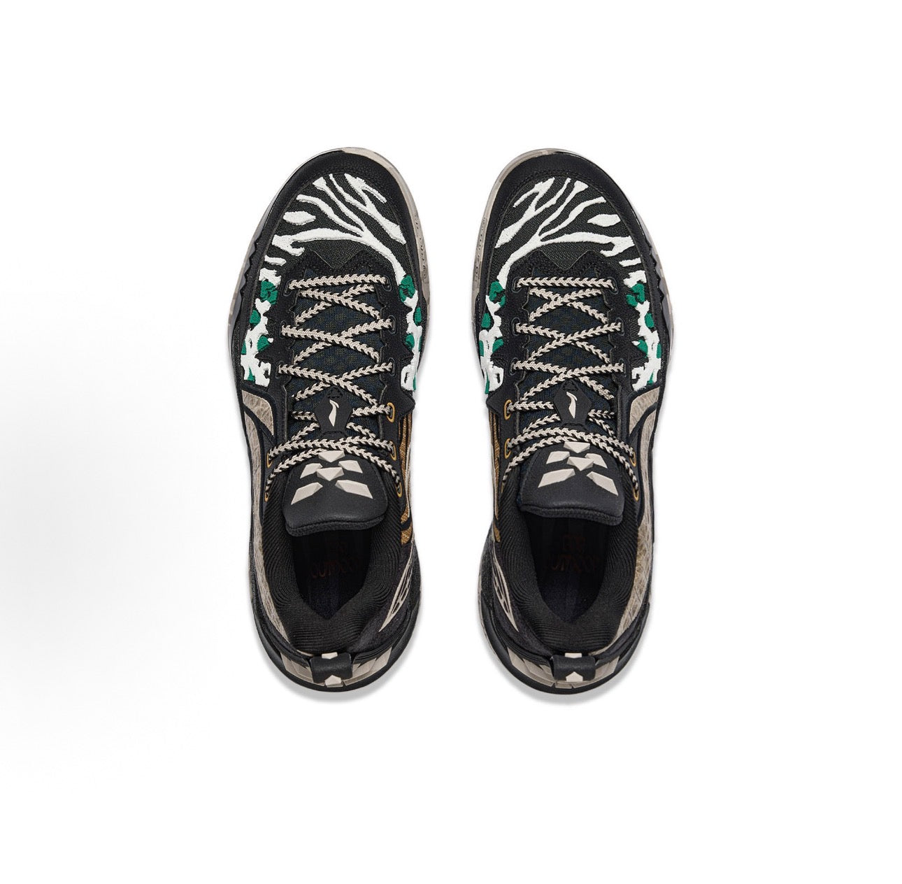 LI-NING JIEAO 3 King of Beasts 上面ペア